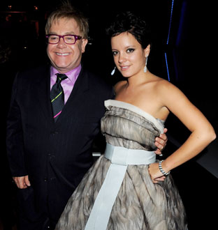 eltonjohn9308.jpg